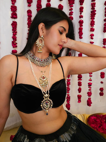 Surmai moon pendant necklace