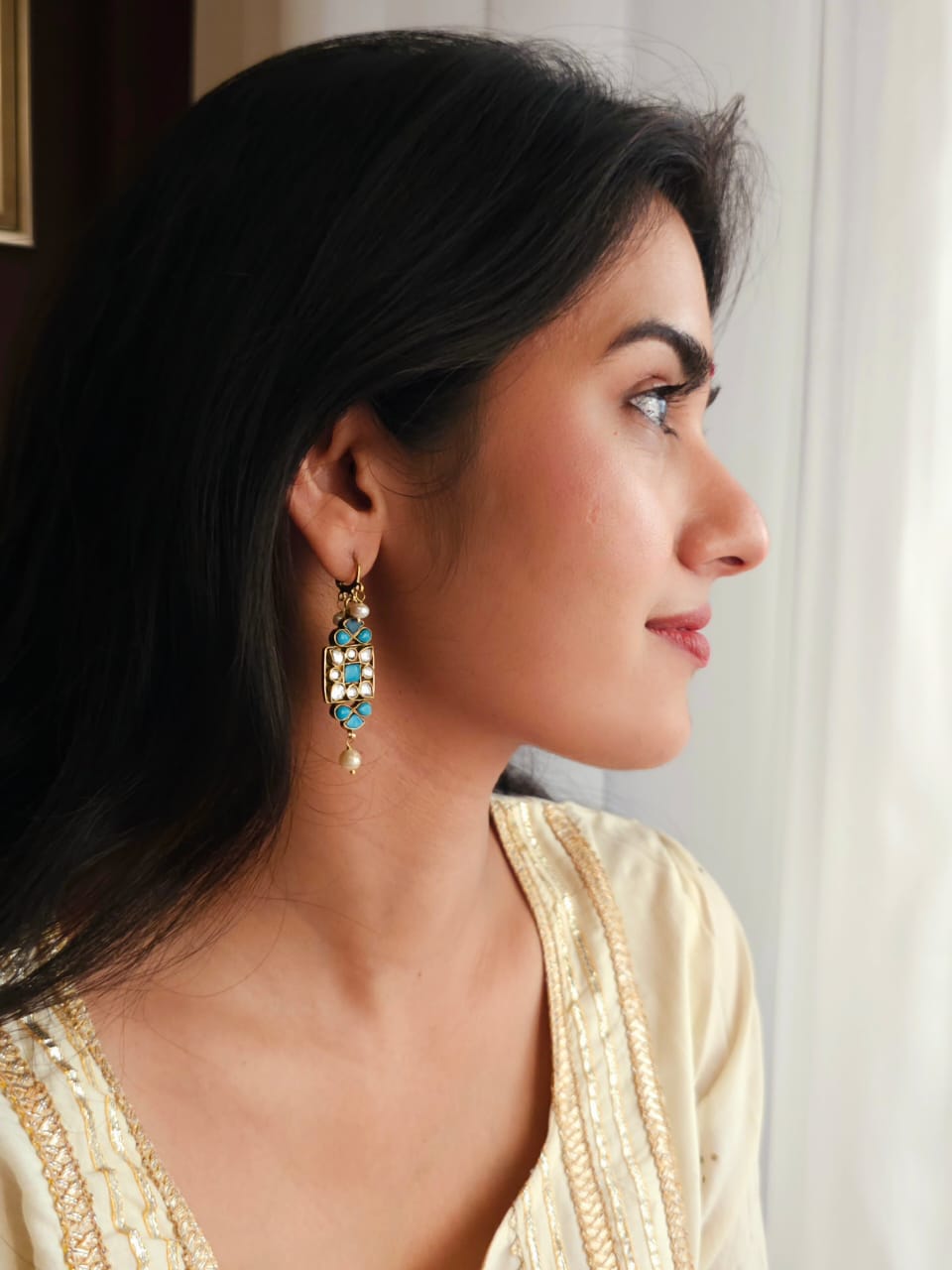 Turquoise d'art hook earrings