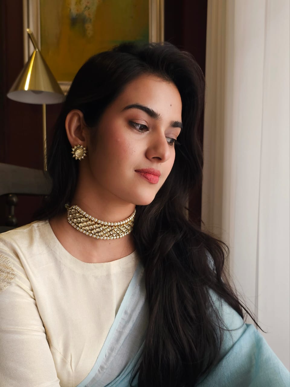 The galta gate sleek choker