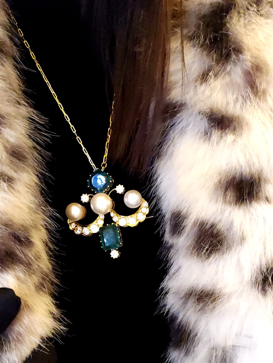 Edward brooch pendant