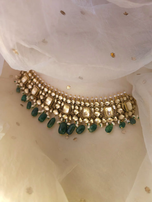 The galta gate beryl necklace set