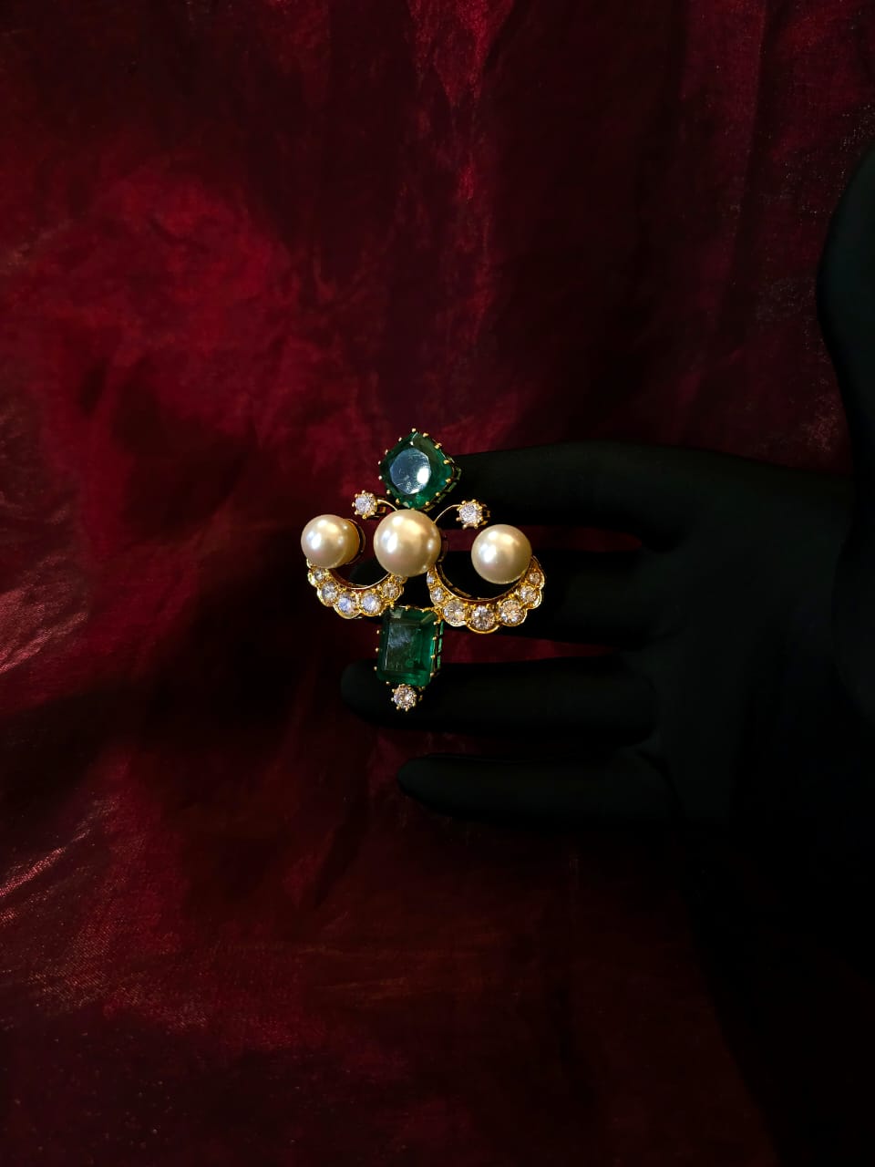 Edward brooch pendant