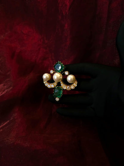 Edward brooch pendant