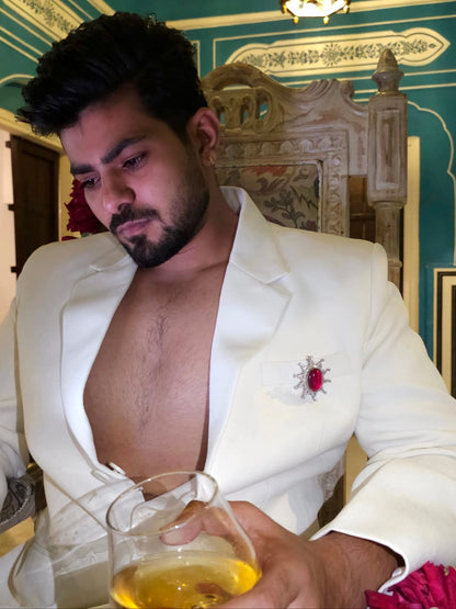 Rajaratna silver brooch