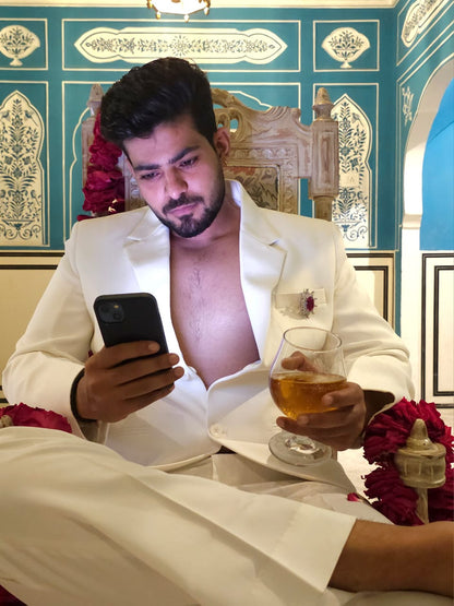 Rajaratna silver brooch