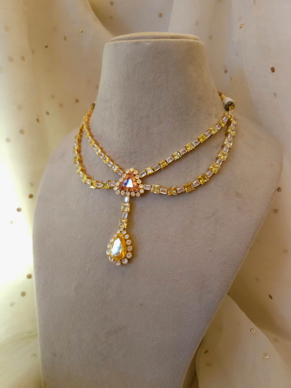 Sonja champagne silver necklace