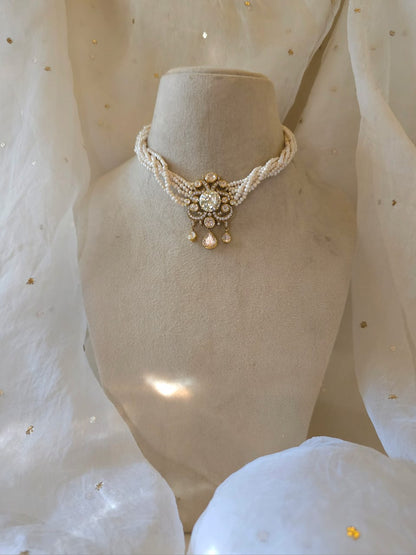 Victoria dawn silver necklace