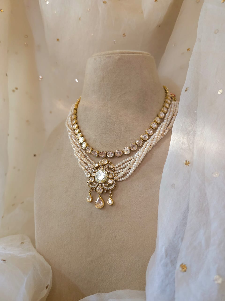 Victoria dawn silver necklace