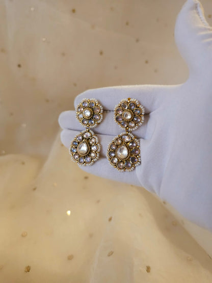 Shy Di queen earrings