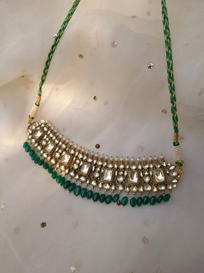 The galta gate onyx necklace