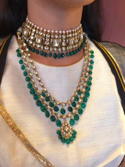 The galta gate onyx necklace