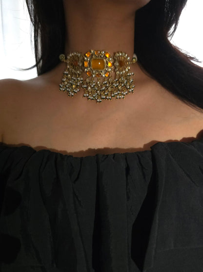 Goldenia choker necklace