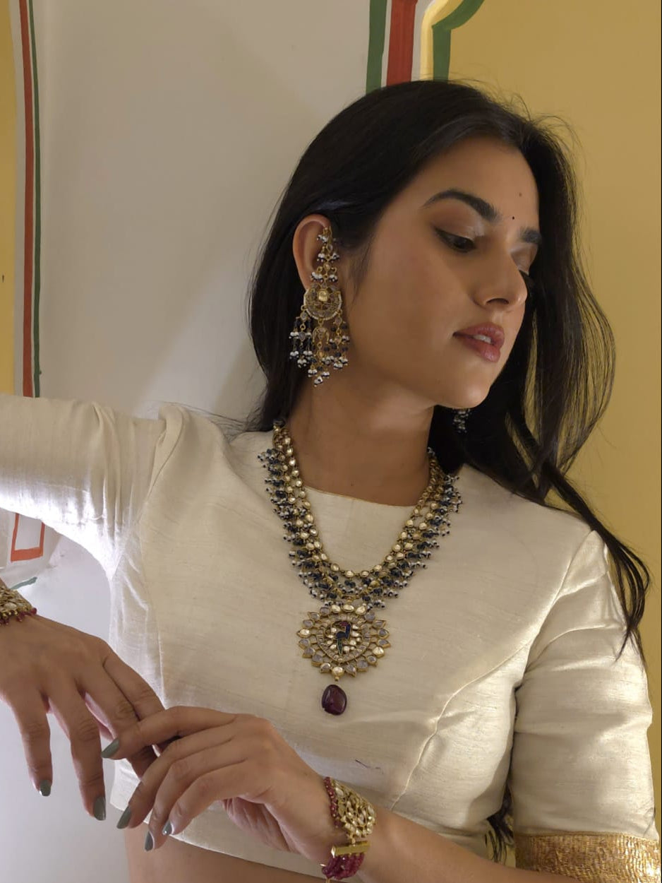 Queen ayesha totem earrings