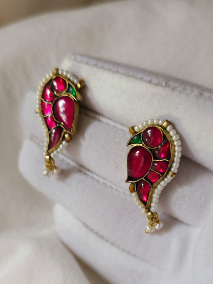 Red rio studs