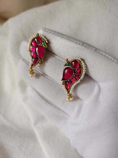 Red rio studs