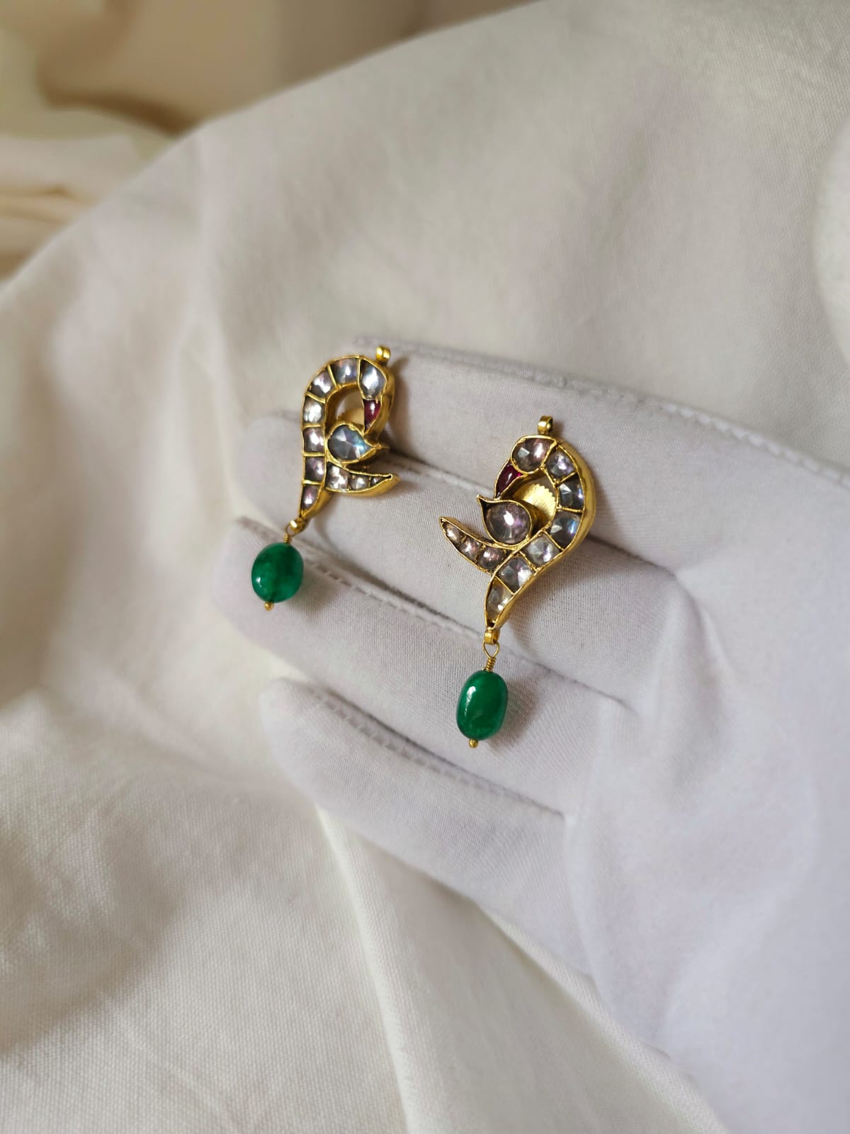 Pepper queen antique studs