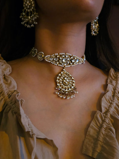Hiranmayi tourmaline necklace set