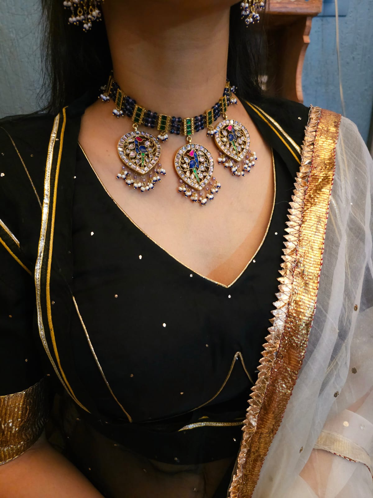 Queen ayesha totem choker set