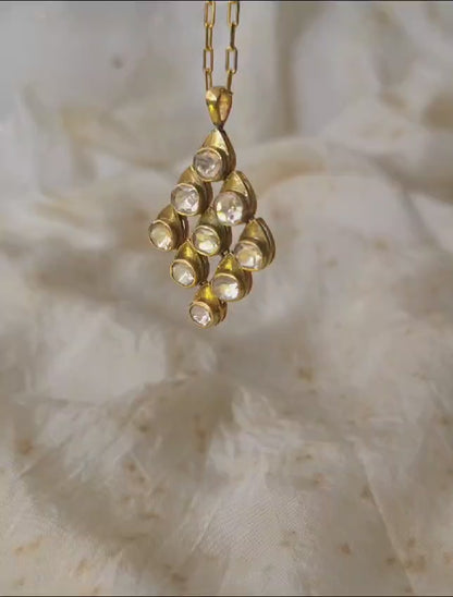 Peepal gate silver pendant necklace