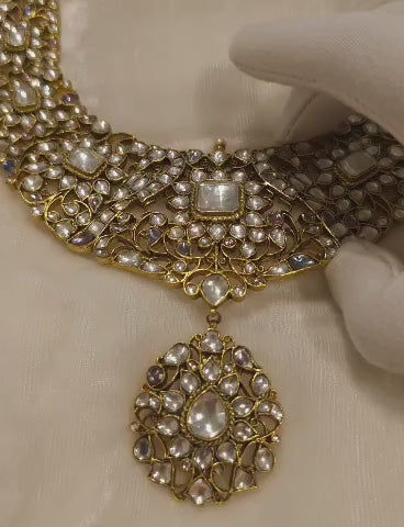 The brightness of 19th century alloy necklace