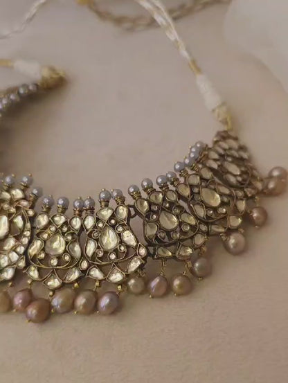Late 19th century alloy necklace set